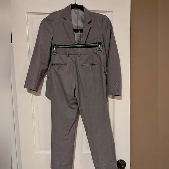 Classic Gray Boy's Suit - Picture 2 of 4